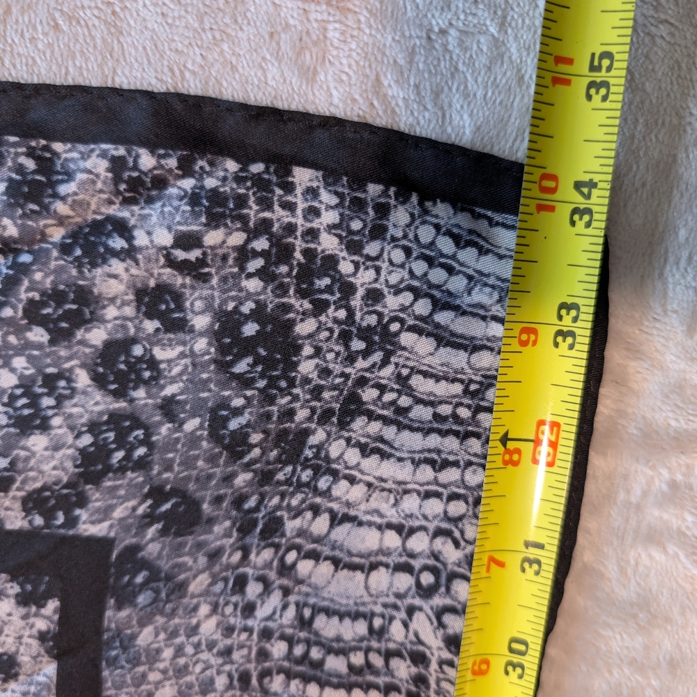 Vintage Oscar de la Renta 100% Silk Snakeskin Print Scarf Quiet Luxury Old Money image 10